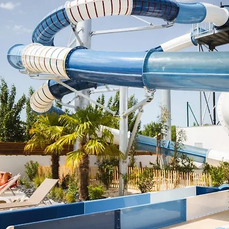 Κάμπινγκ Camping Les Places Dorees